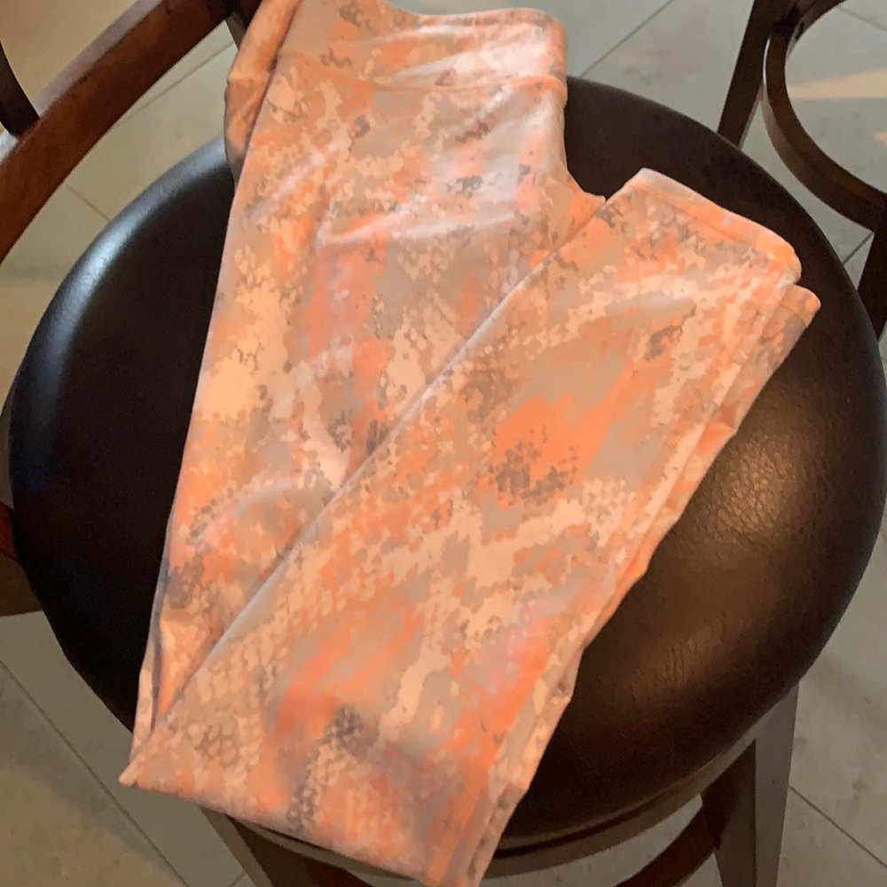 Alo long yoga/exercise pants. Medium